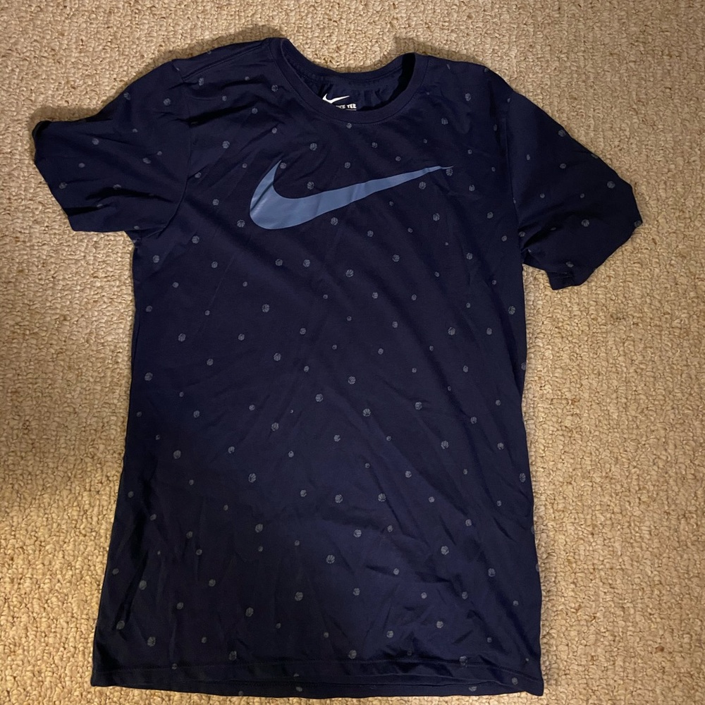 Mens Small Nike T-Shirt